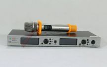Cách chọn micro không dây cho dàn karaoke gia đình hay nhất