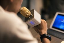 Mua micro karaoke bluetooth chính hãng ở đâu?