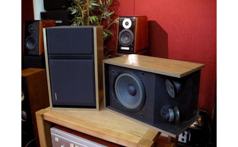 Loa Bose 301 seri III