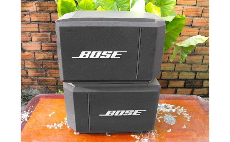 Loa Bose 301 seri IV