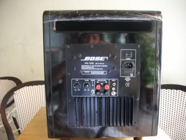 Loa Sub Bose AM 1200
