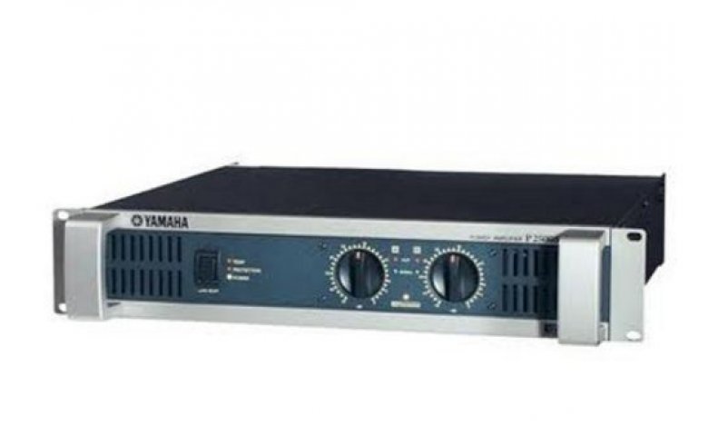 Cục đẩy Yamaha P2500S